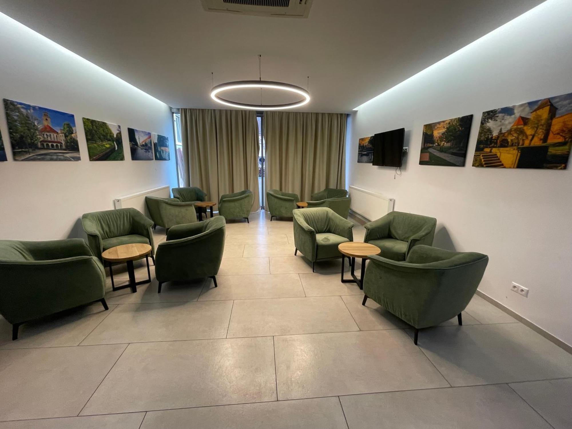 Hotel Spectrum Trnava Ngoại thất bức ảnh