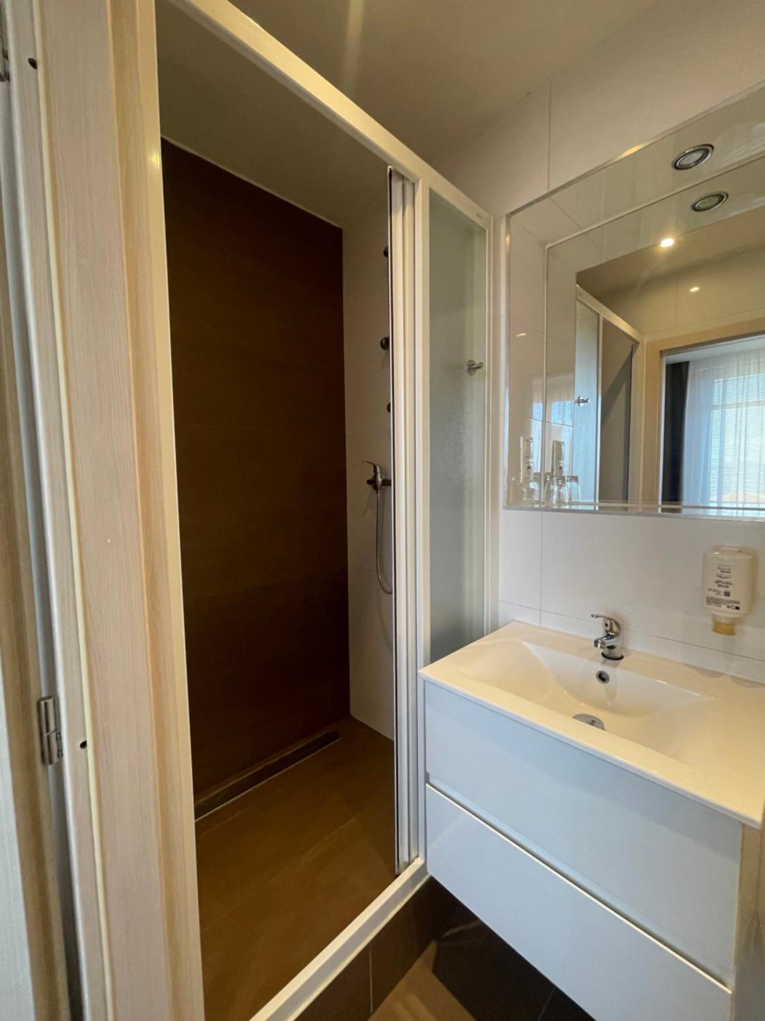 Hotel Spectrum Trnava Ngoại thất bức ảnh