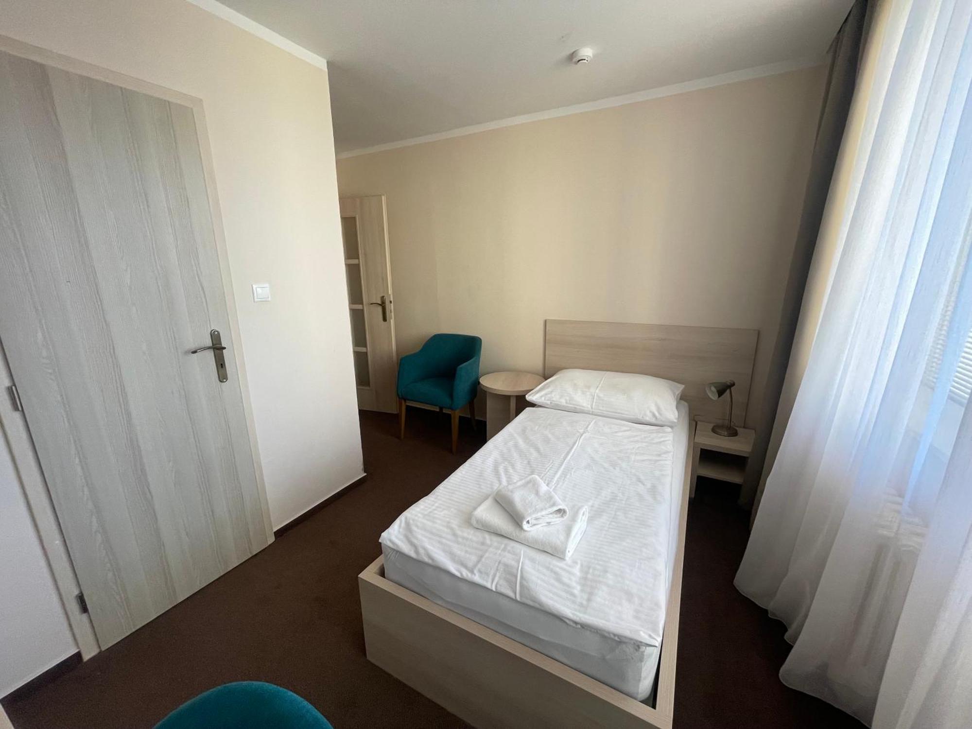 Hotel Spectrum Trnava Ngoại thất bức ảnh