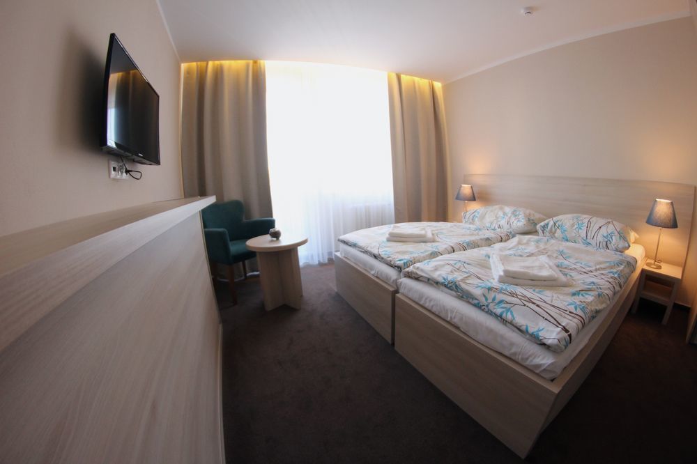 Hotel Spectrum Trnava Ngoại thất bức ảnh
